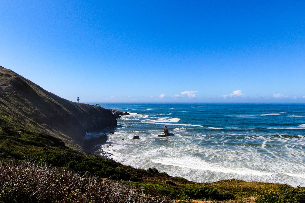 Yaquina Lighthouse Home - thumb 2