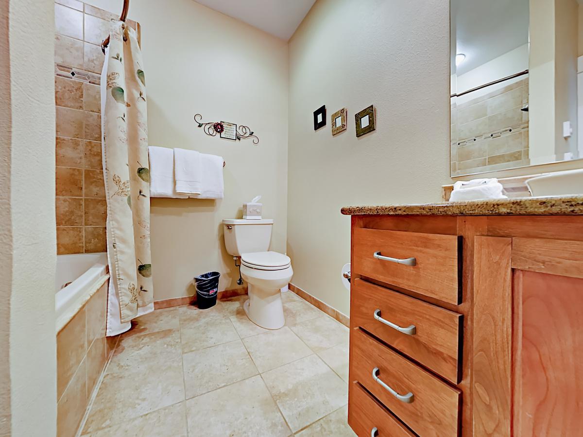 1125 NW Spring St Condo Unit A-203 - thumb 6