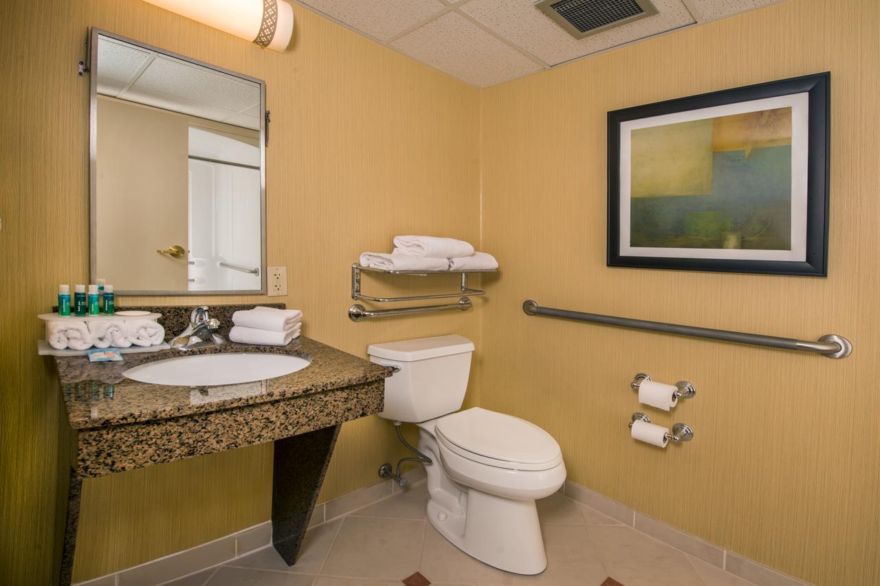 Holiday Inn Express State College At Williamsburg Square - thumb 13