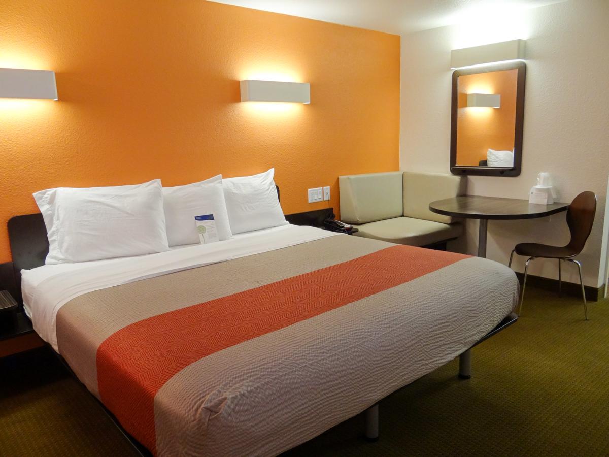 Motel 6 Erie - thumb 20