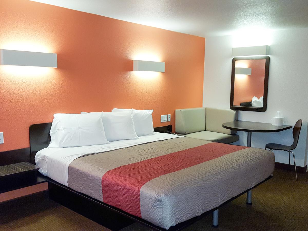 Motel 6 Erie - thumb 16