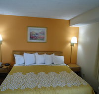 Days Inn by Wyndham Somerset - Tourism Bookings