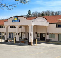 Days Inn by Wyndham Monroeville Pittsburgh - Tourism Bookings