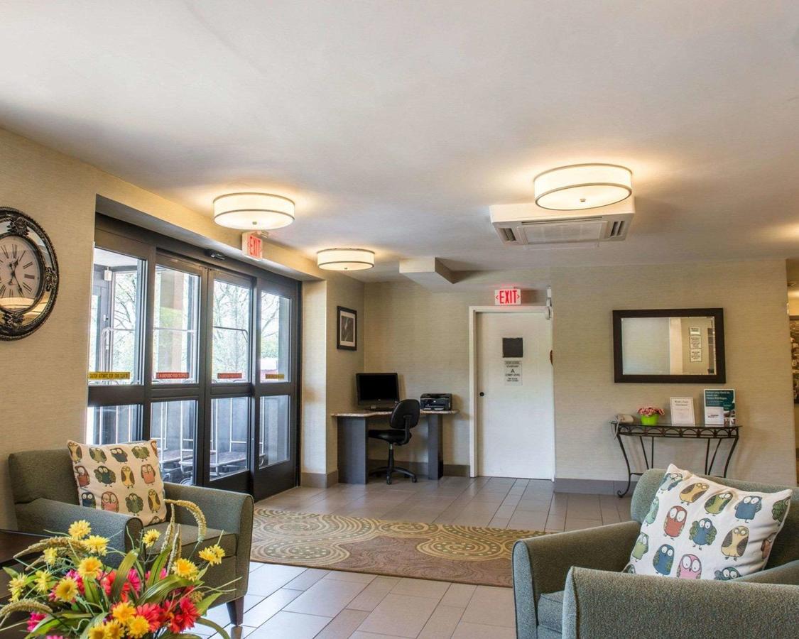 Quality Inn University Center - thumb 25