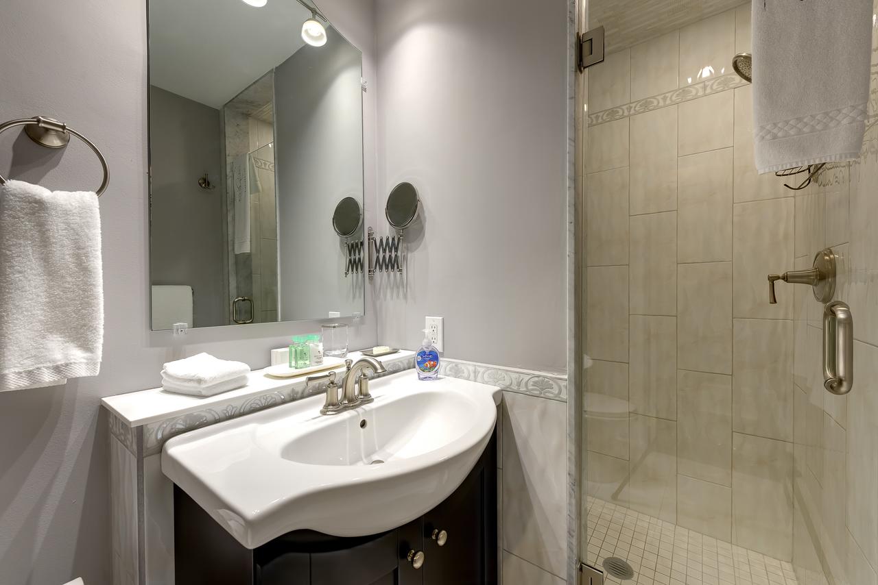 The DWIGHT D A Boutique Hotel - thumb 35