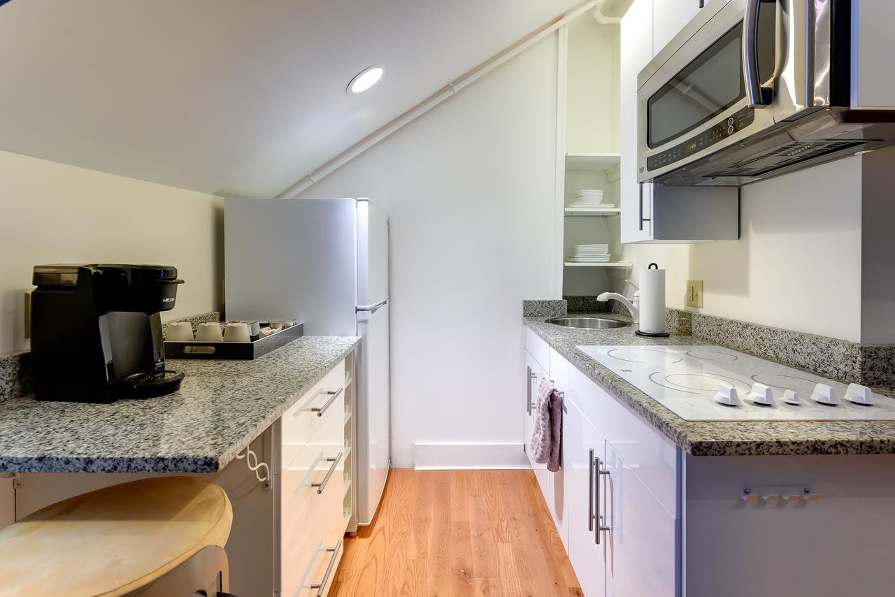 The DWIGHT D A Boutique Hotel - thumb 28