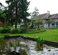 Pennsbury Inn by Wild Wisteria BnB - USA Accommodation