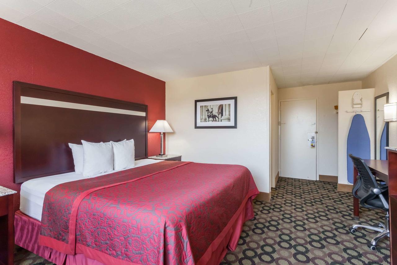 Days Inn By Wyndham Chester Philadelphia Airport - thumb 10