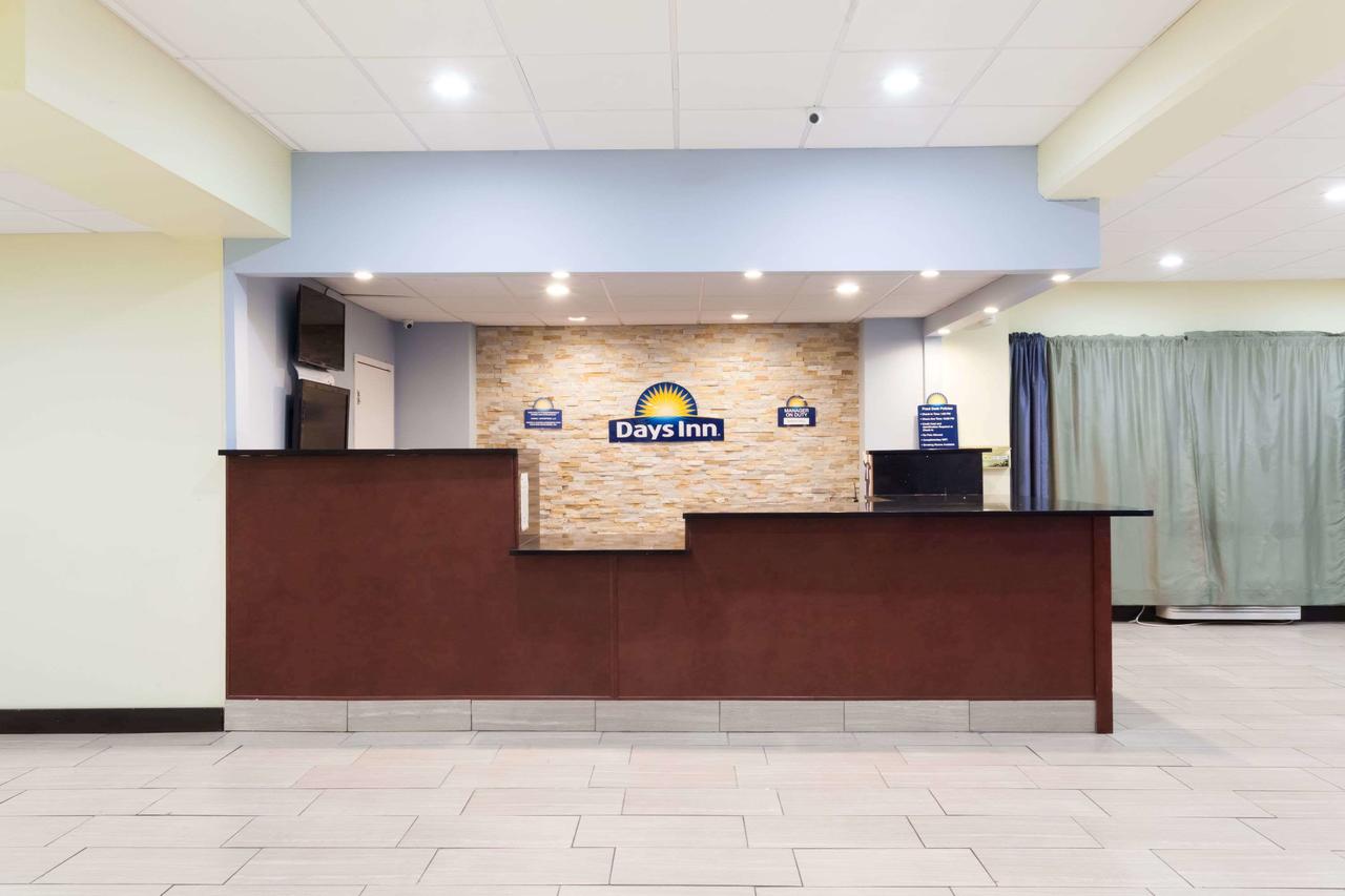 Days Inn By Wyndham Chester Philadelphia Airport - thumb 3
