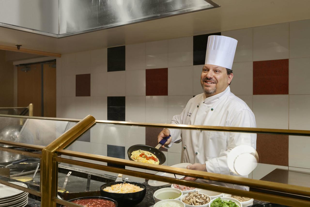 Embassy Suites Philadelphia-Valley Forge - thumb 10