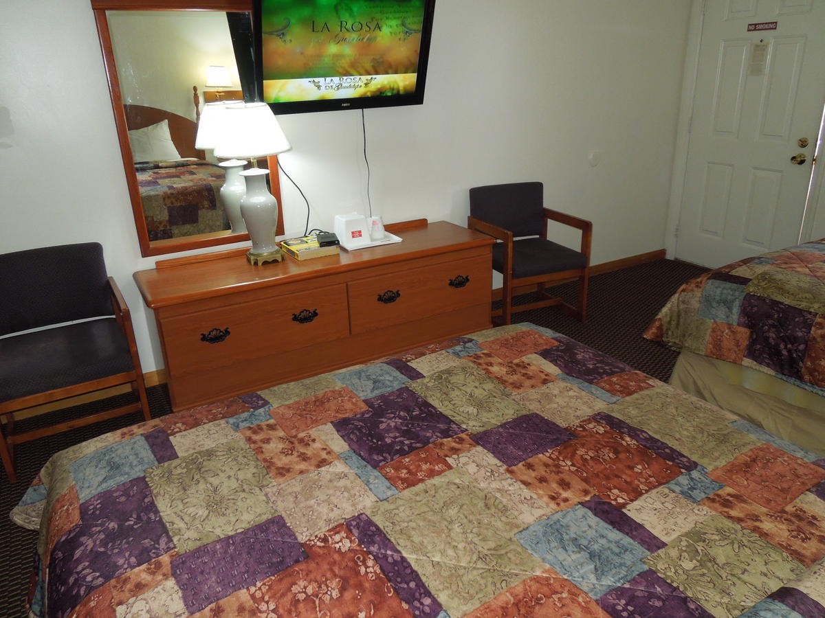 Red Carpet Inn Ronks - thumb 24