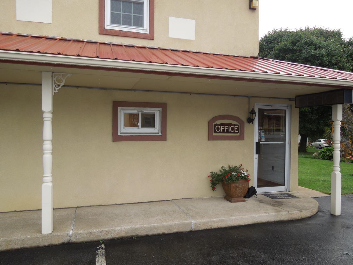 Red Carpet Inn Ronks - thumb 29