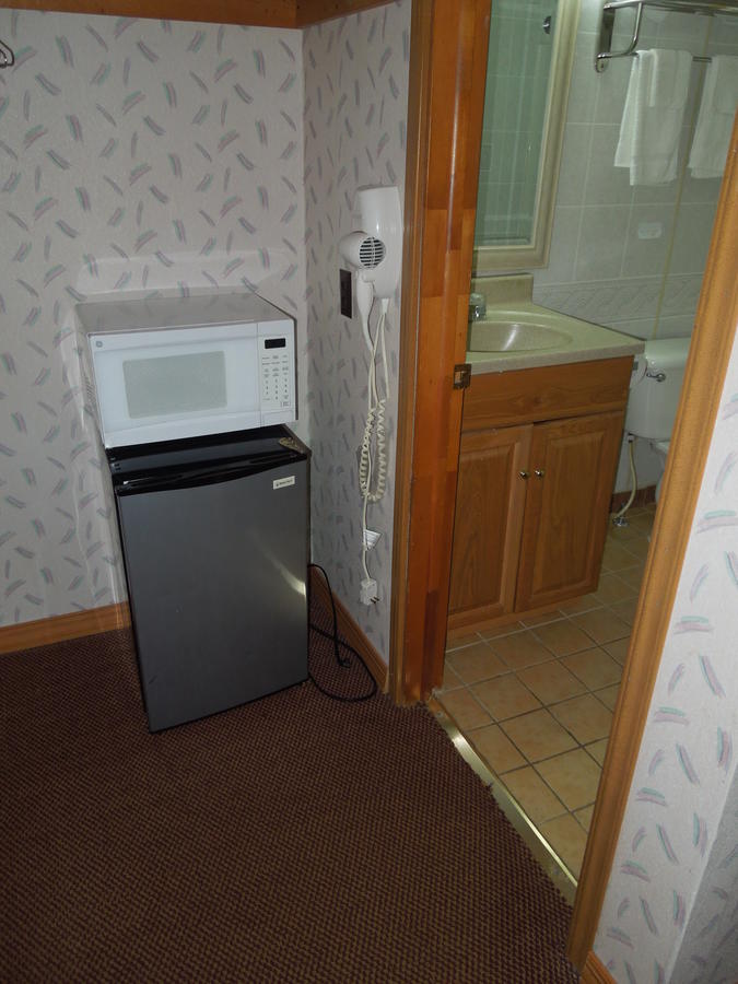 Red Carpet Inn Ronks - thumb 20