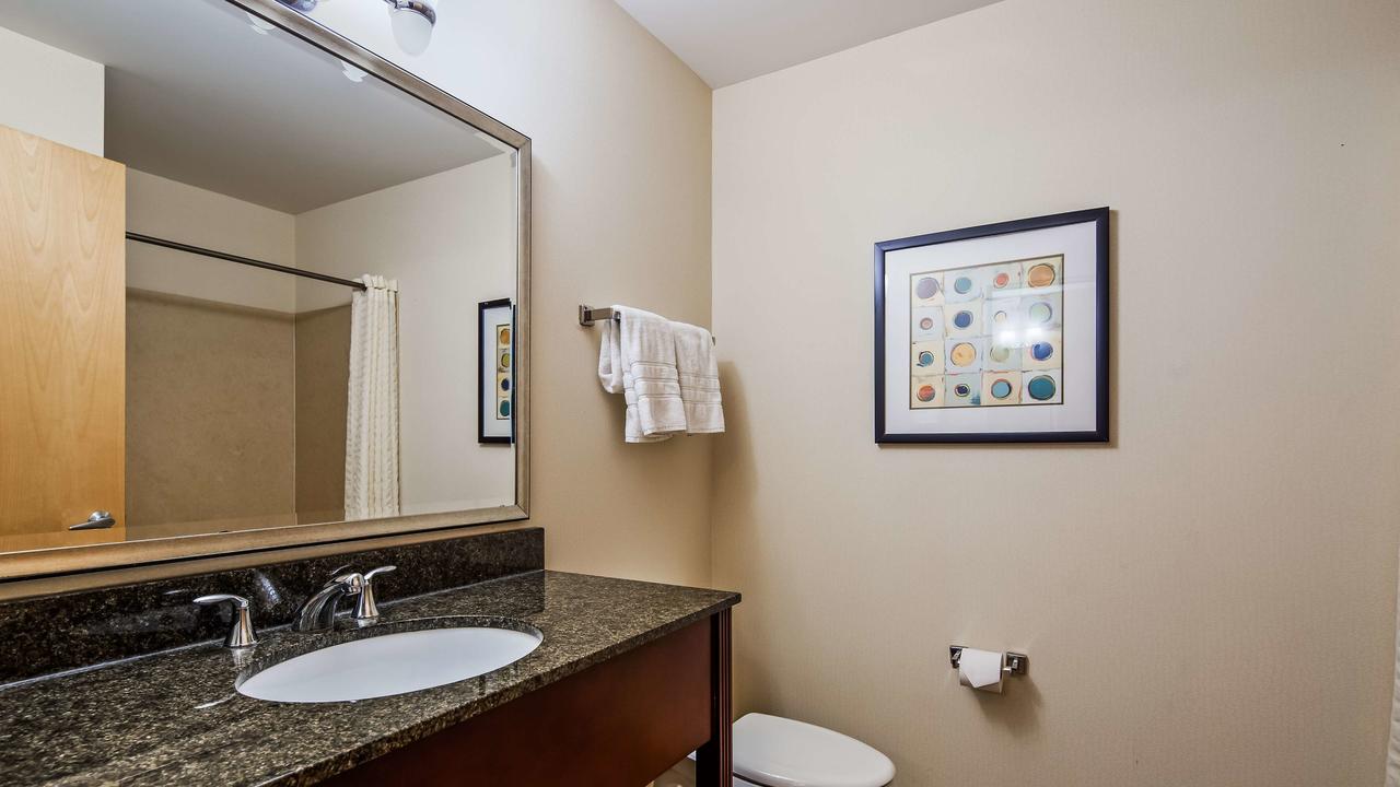 Best Western Plus Philadelphia Airport South - At Widener University - thumb 21