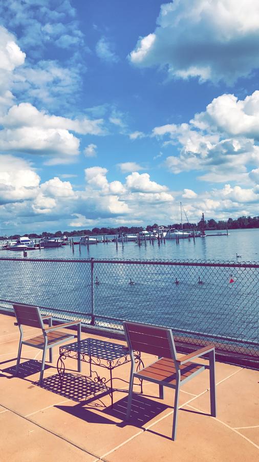 Airport Waterfront Inn - thumb 16