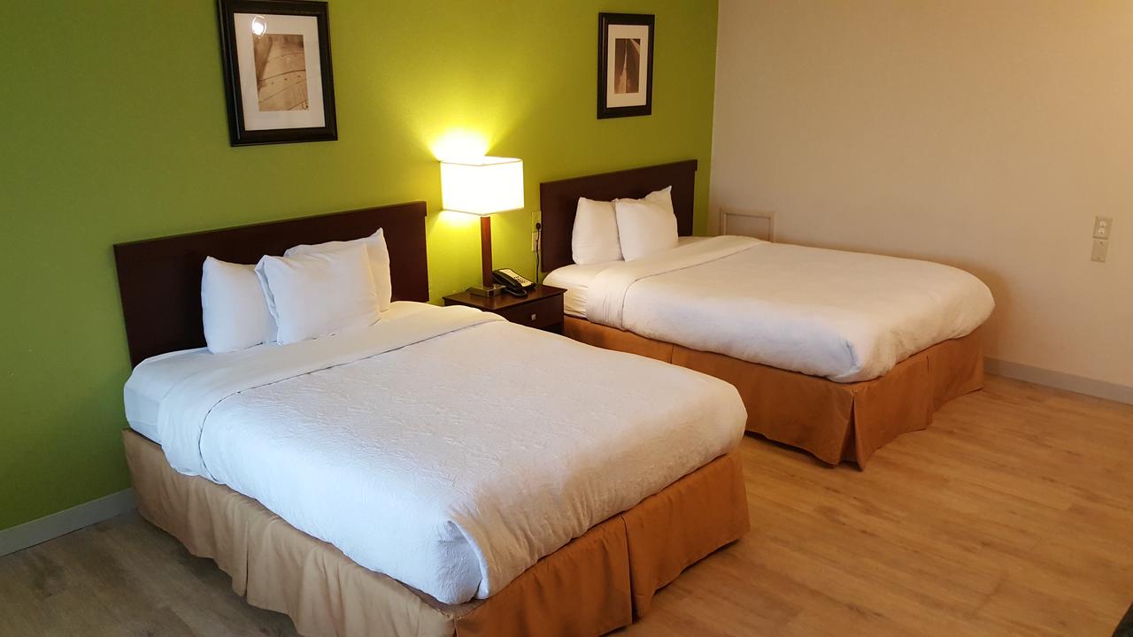 Airport Waterfront Inn - thumb 8