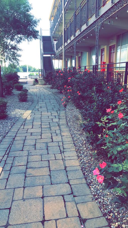 Airport Waterfront Inn - thumb 18