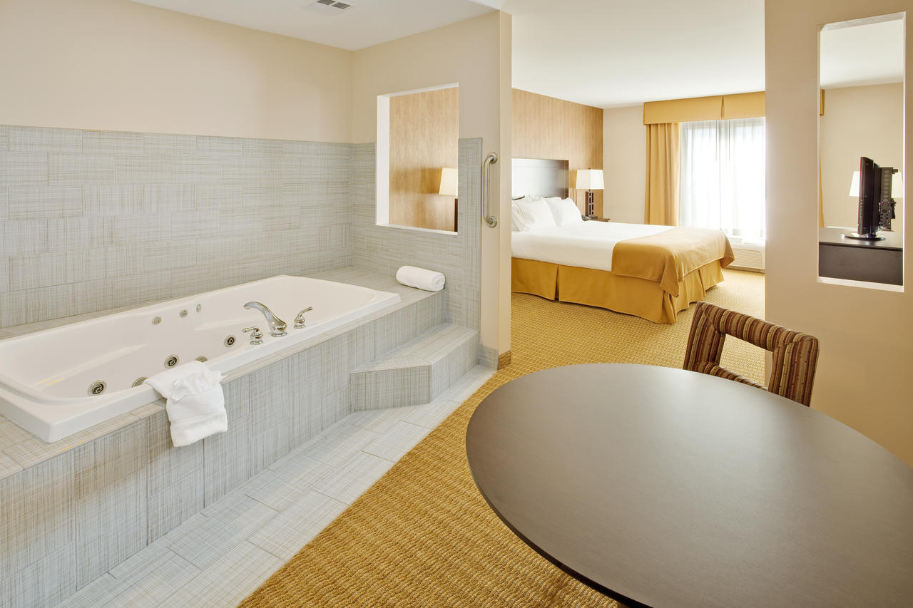 Holiday Inn Express Hotel & Suites Lebanon - thumb 16