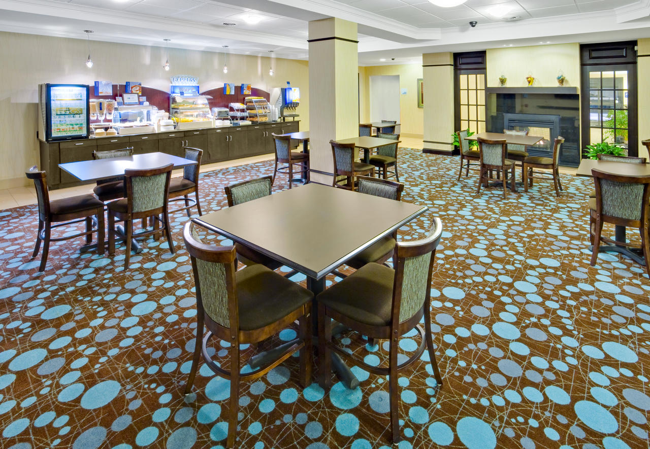 Holiday Inn Express Hotel & Suites Lebanon - thumb 20