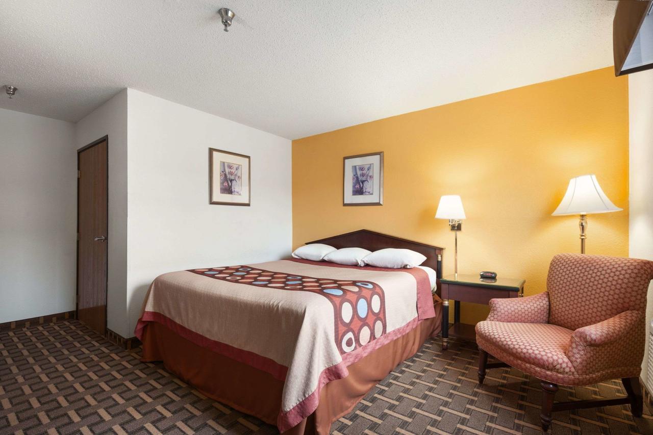 Super 8 By Wyndham Brookville - thumb 23