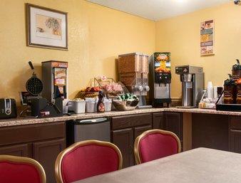 Super 8 By Wyndham Brookville - thumb 5