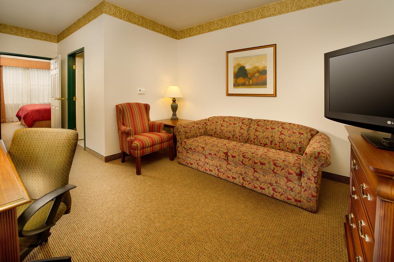 Country Inn & Suites By Radisson, Chambersburg, PA - thumb 16