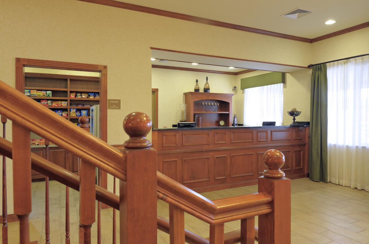 Country Inn & Suites By Radisson, Washington At Meadowlands, PA - thumb 8