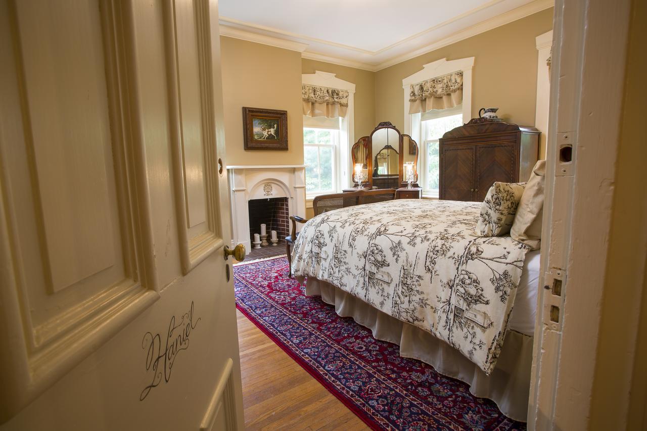 The Hollinger House - thumb 42