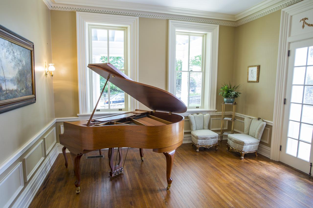 The Hollinger House - thumb 9