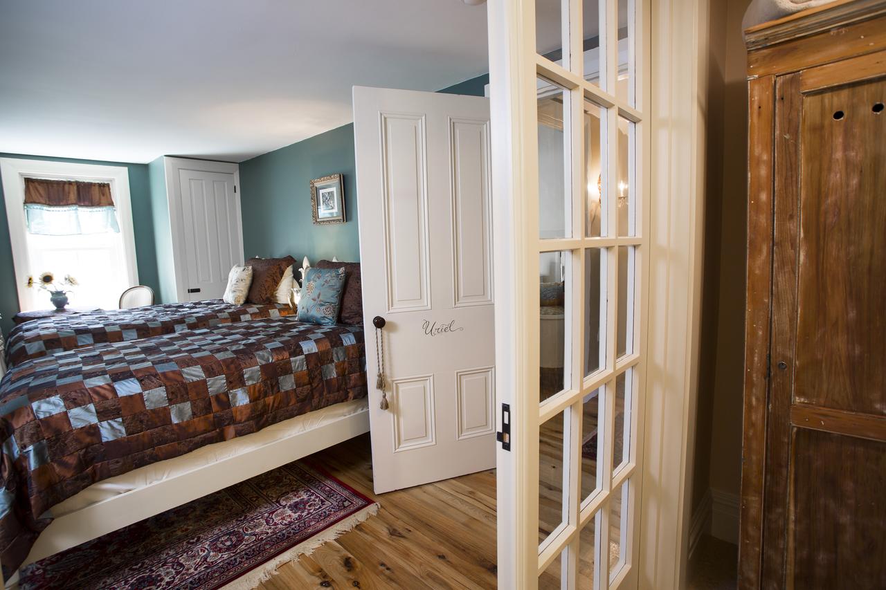 The Hollinger House - thumb 22