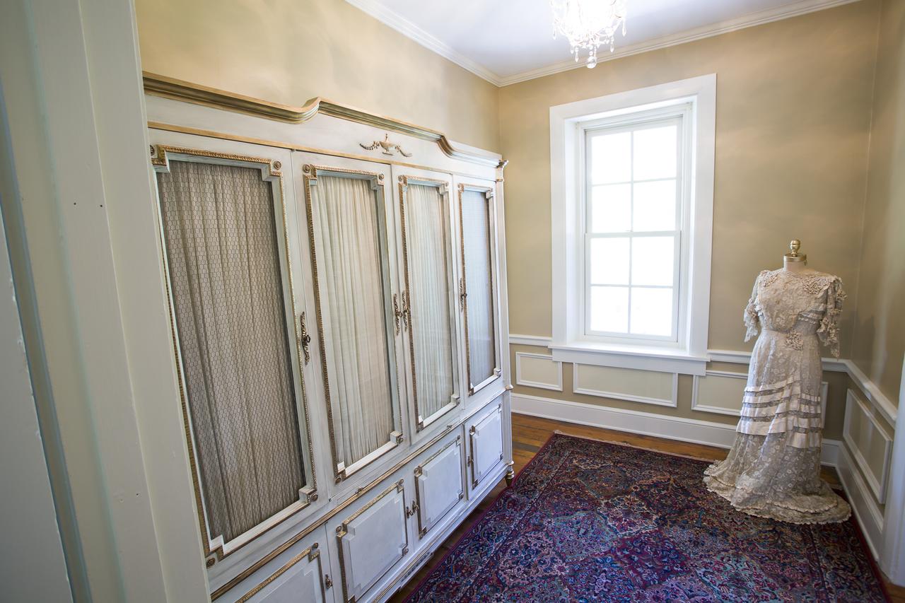 The Hollinger House - thumb 26