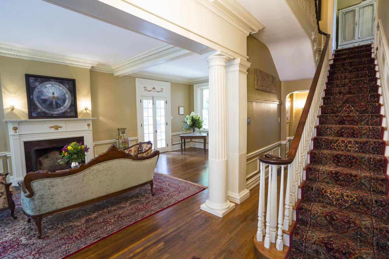 The Hollinger House - thumb 38