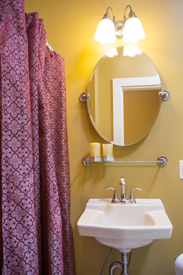 The Hollinger House - thumb 32