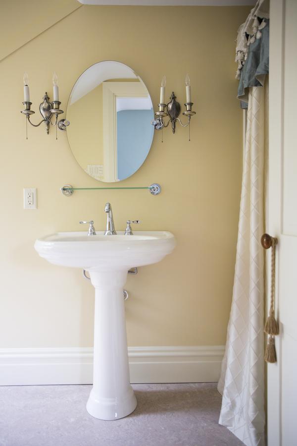 The Hollinger House - thumb 30