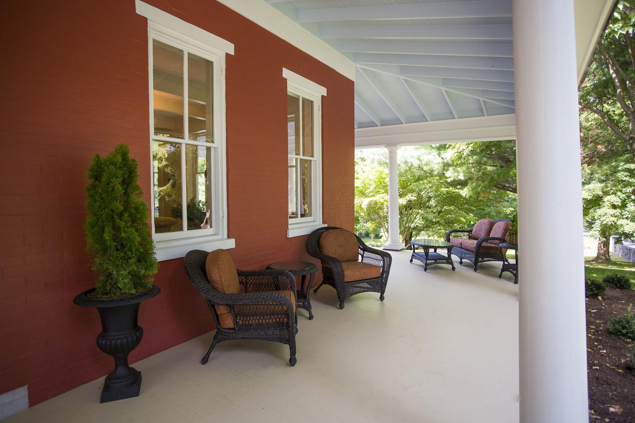 The Hollinger House - thumb 37