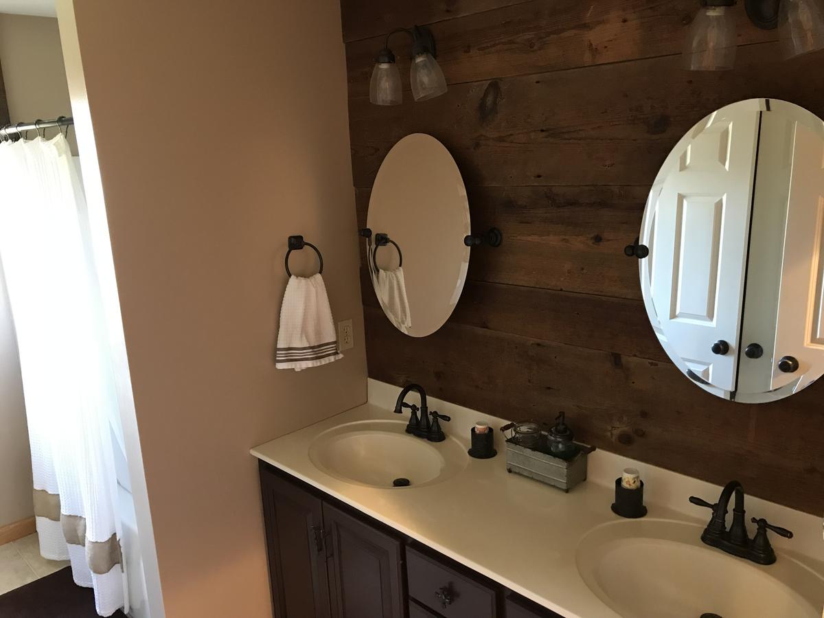 Mt. Nittany Hideaway - Beautiful And Spacious Home - thumb 20