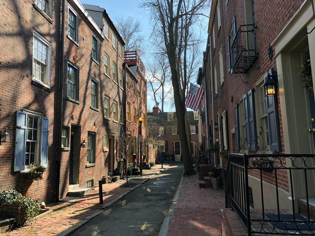 Midtown Village Townhouse (Center City) - thumb 19