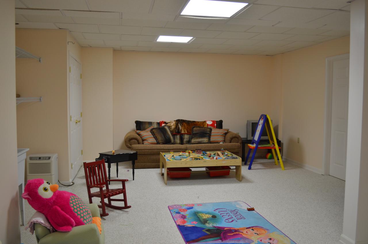 Beautiful Home- Prime Location, View Of Beaver Stadium - thumb 14