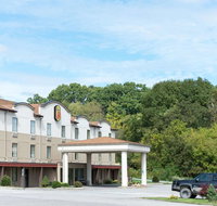 Super 8 by Wyndham Beaver Falls - Tourism Bookings