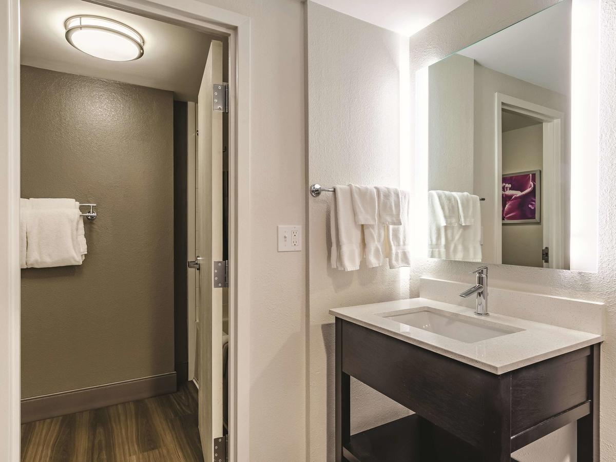 La Quinta By Wyndham Warwick Providence Airport - thumb 29