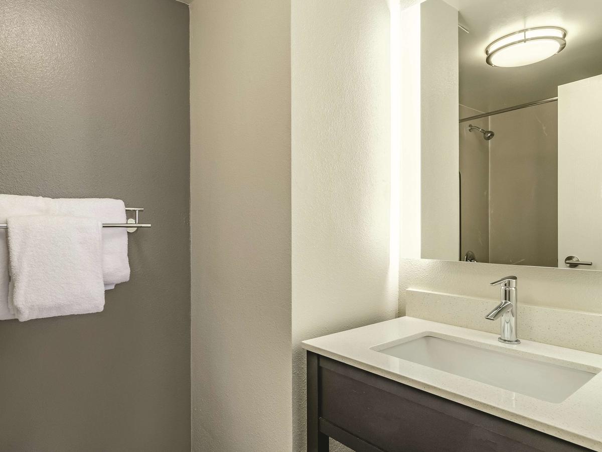 La Quinta By Wyndham Warwick Providence Airport - thumb 34