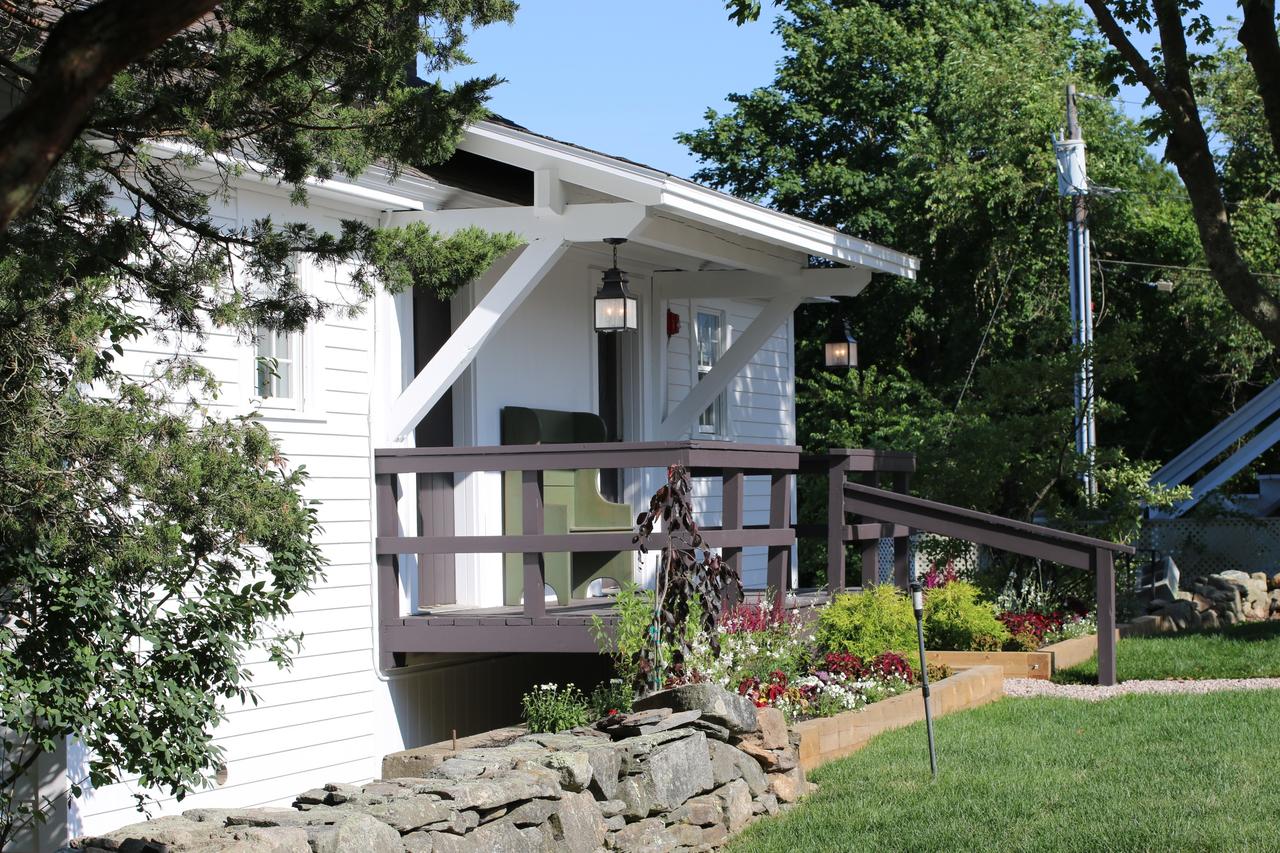 Shelter Harbor Inn - thumb 8