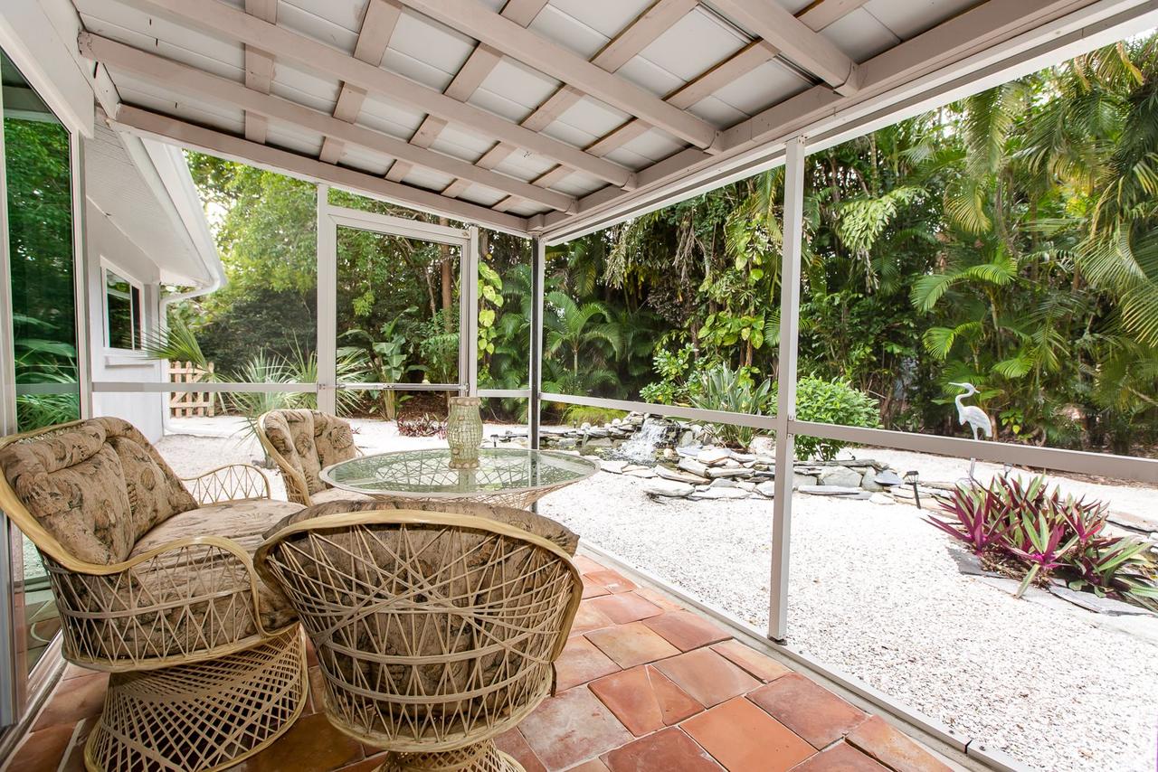 A CENTER OF PARADISE - thumb 24