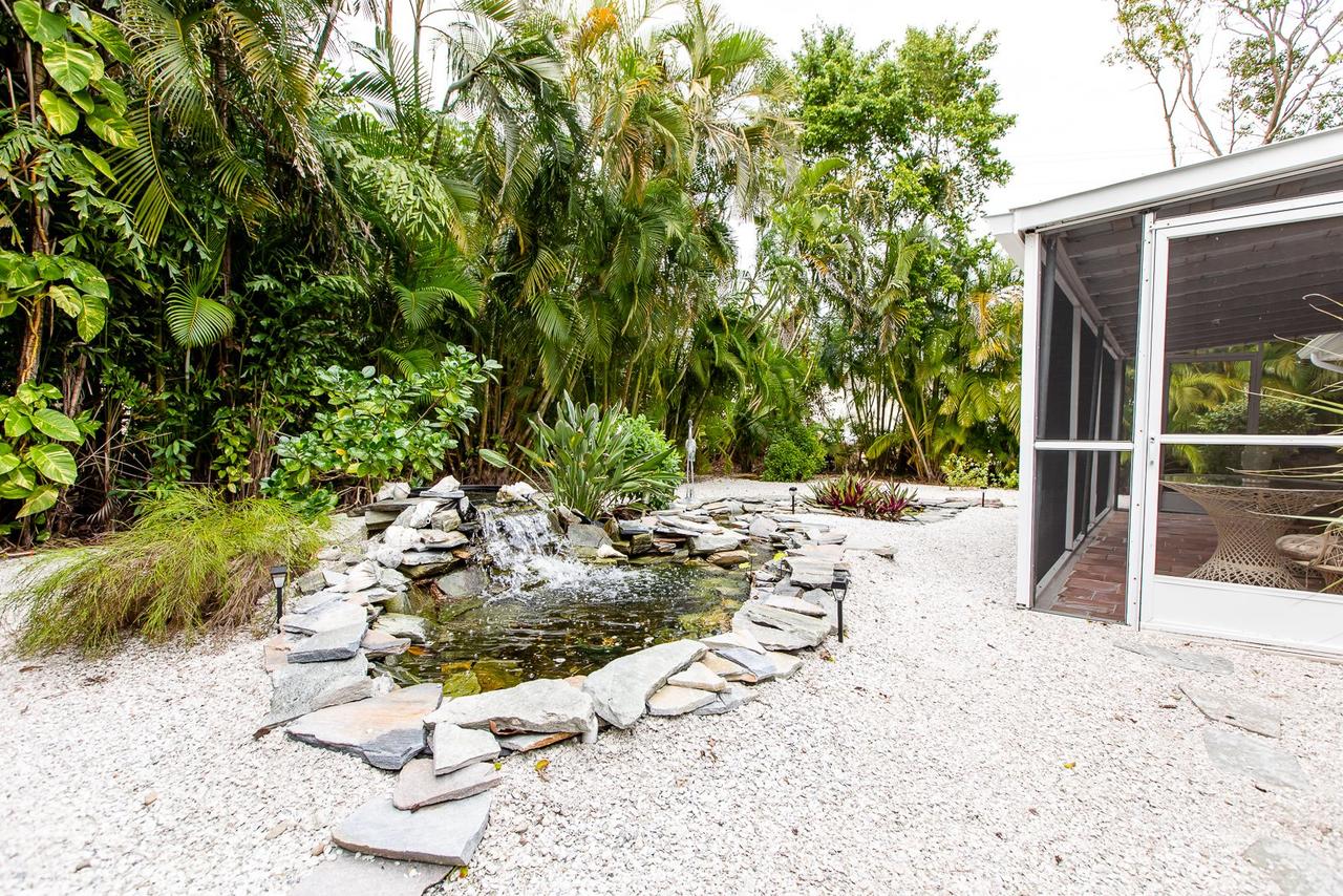 A CENTER OF PARADISE - thumb 22