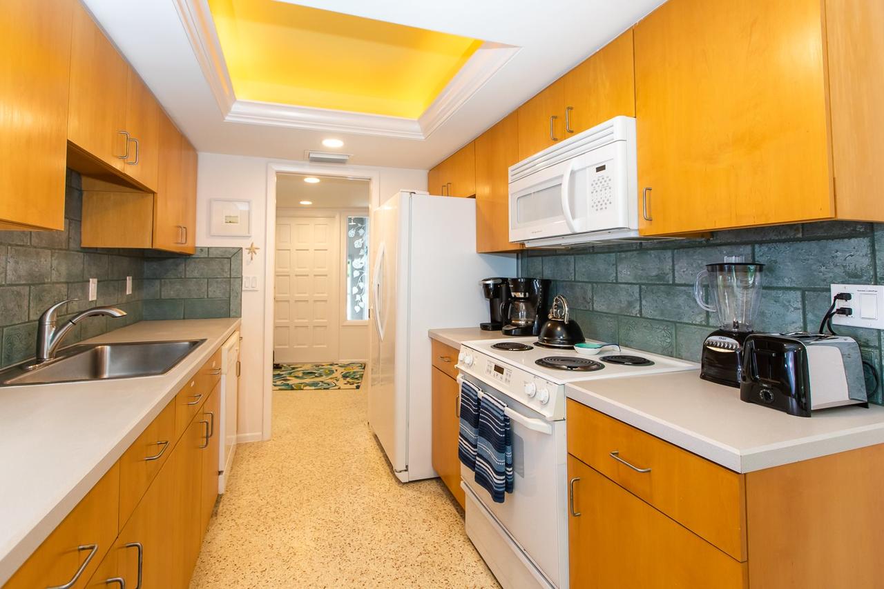 A CENTER OF PARADISE - thumb 8