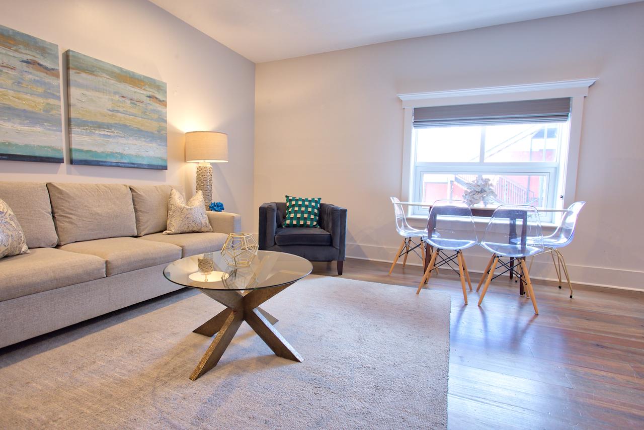 493 King Luxury Two Bedroom Suites - thumb 2