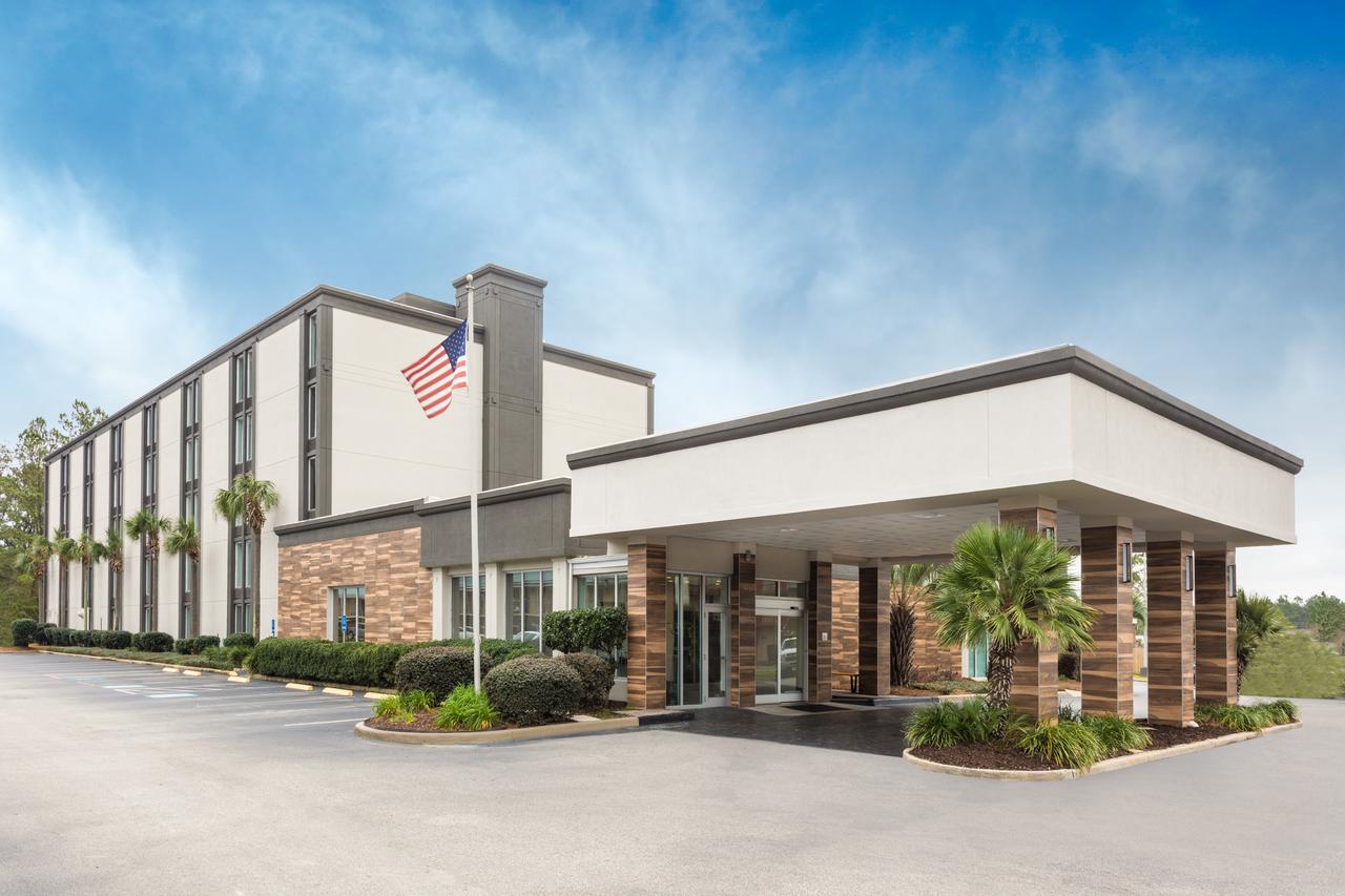 Wyndham Garden Summerville - thumb 8