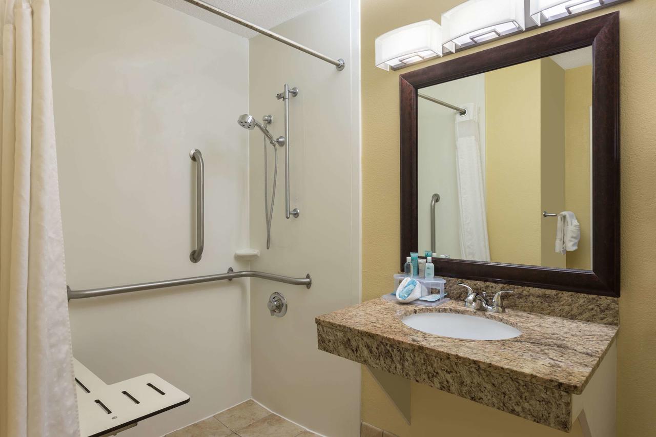 Wyndham Garden Summerville - thumb 25