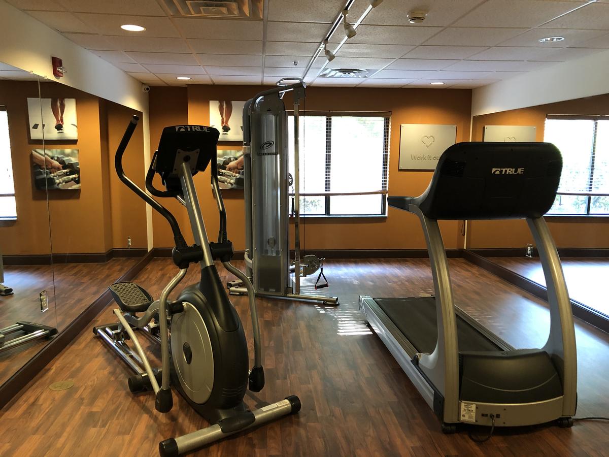 Comfort Suites At WestGate Mall - thumb 2