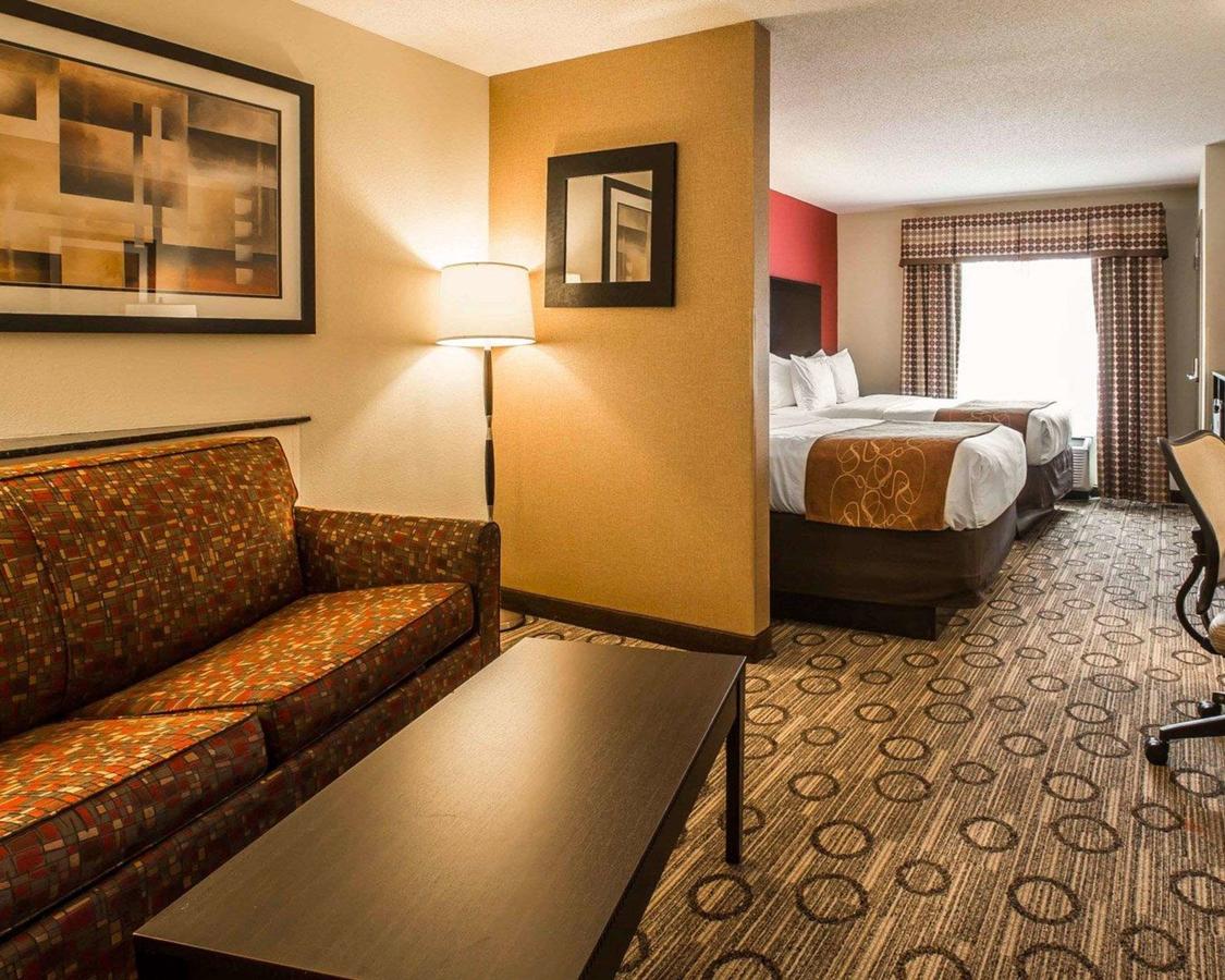 Comfort Suites At WestGate Mall - thumb 21